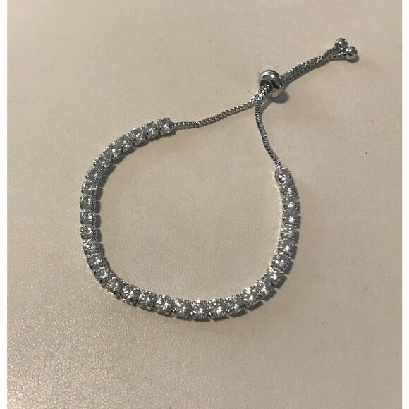 Gorgeous 8 Ct. Round Cut Sim Diamond Bolo Tennis Bracelet~18KWGP~New - Picture 4 of 4